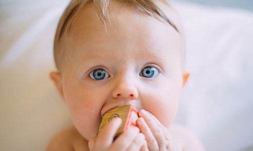 cosa fare e a chi rivolgersi per la pelle secca del bambino e del neonato?